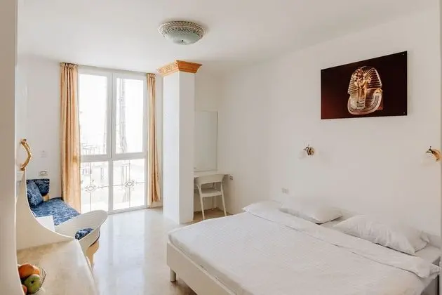 Panoramic Üç Kişilik Oda (2 + 1 room with Pyramids view)