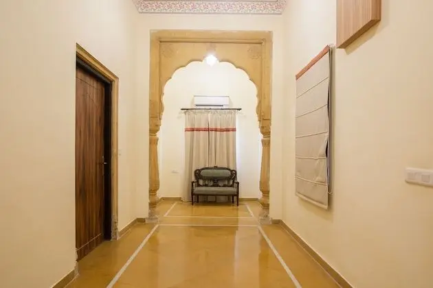 Semi Suite