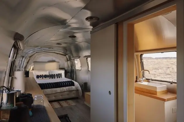 Prismatic Airstream