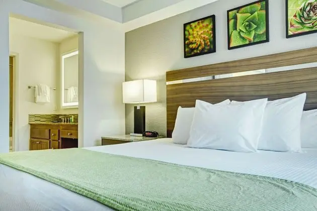 Suit One Bedroom