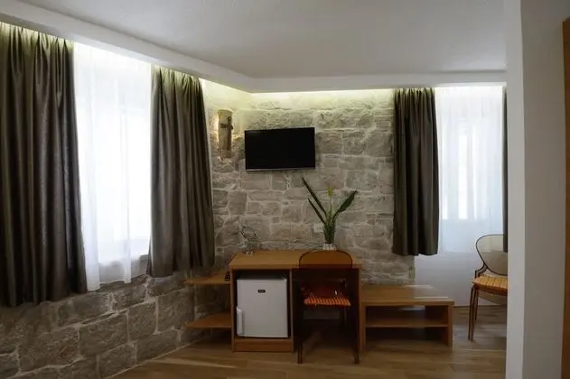 Superior Tek Büyük veya İki Ayrı Yataklı Oda, 1 Çift Kişilik Yatak, Özel Banyo, Köşe