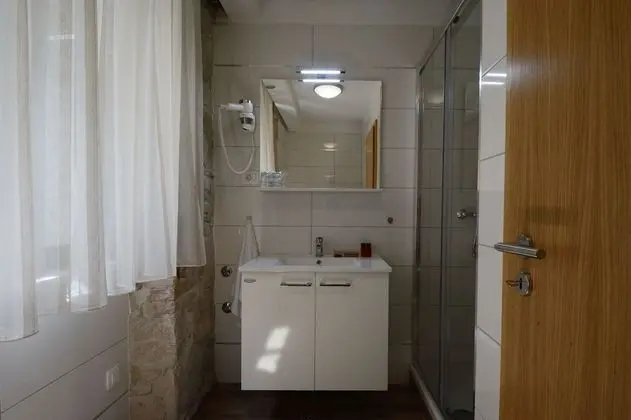 Superior Tek Büyük veya İki Ayrı Yataklı Oda, 1 Çift Kişilik Yatak, Özel Banyo, Köşe