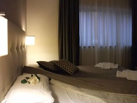 Büyük Yataklı Tek Kişilik Oda, 2 Tek Kişilik Yatak