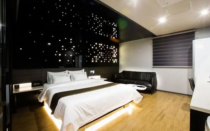 Oda (Deluxe (Room Random Assignment Styler)