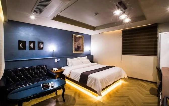 Oda (Deluxe (Room Random Assignment Styler)
