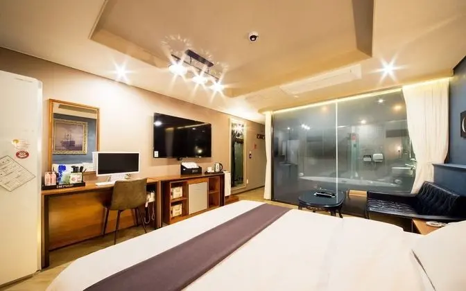 Oda (Deluxe (Room Random Assignment Styler)