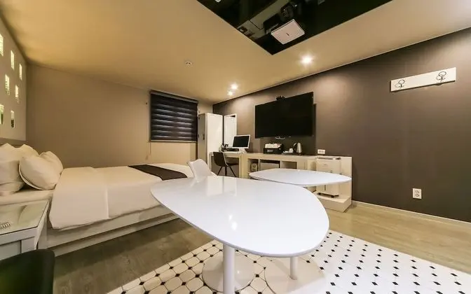 Oda (Dry Sauna Room (Room Random Assignmen)