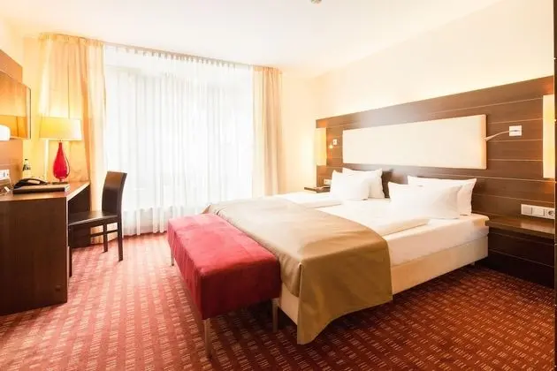 Comfort Tek Büyük Yataklı Oda