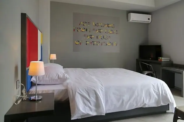 Üç Kişilik Oda, Balkon, Bahçe Manzaralı