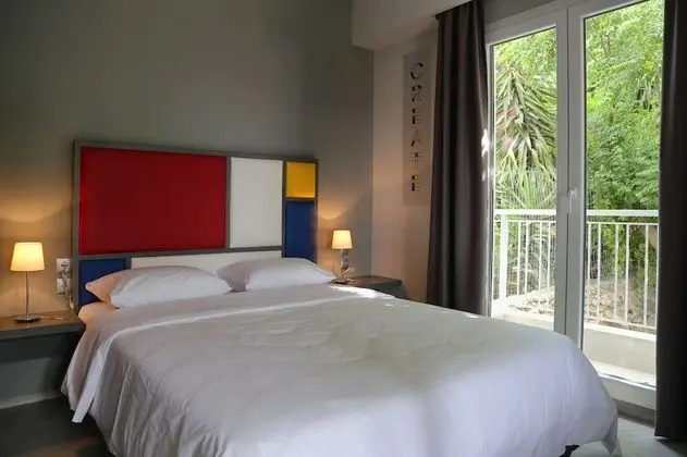 Üç Kişilik Oda, Balkon, Bahçe Manzaralı