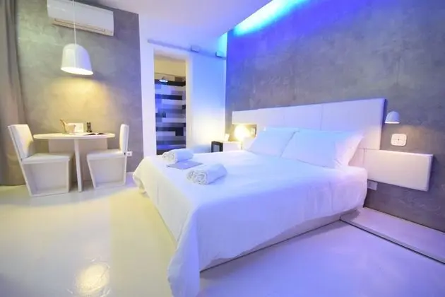 Luxury Tek Büyük Yataklı Oda