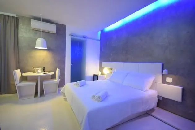 Luxury Tek Büyük Yataklı Oda