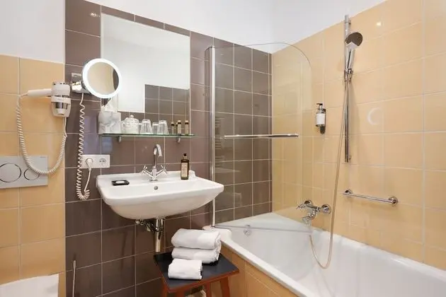 Üç Kişilik Oda, 1 Yatak Odası, Sigara İçilmez, Balkon