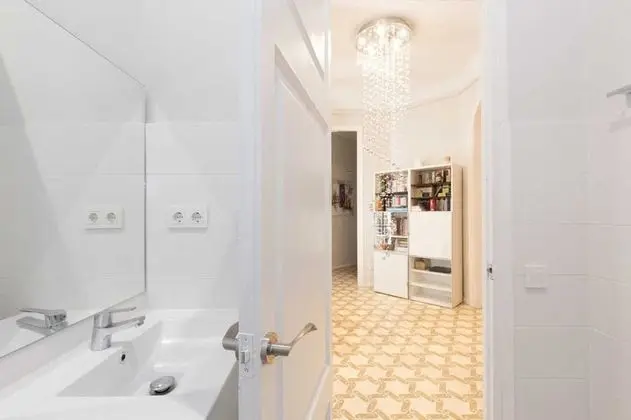 Design Tek Büyük Yataklı Oda, 1 En Büyük (King) Boy Yatak, Sigara İçilebilir, Özel Banyo