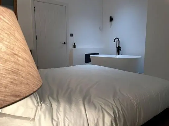 Apart Daire, 1 Büyük (Queen) Boy Yatak ve Çekyat