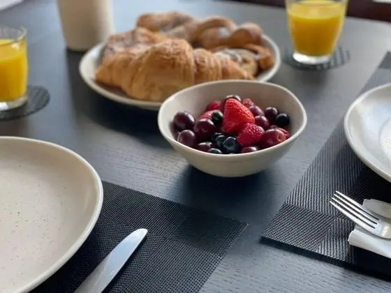 Apart Daire, 1 Büyük (Queen) Boy Yatak ve Çekyat