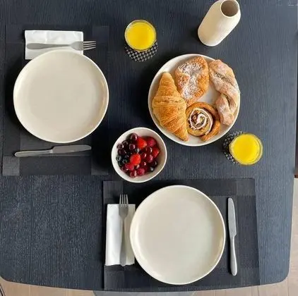 Apart Daire, 1 Büyük (Queen) Boy Yatak ve Çekyat