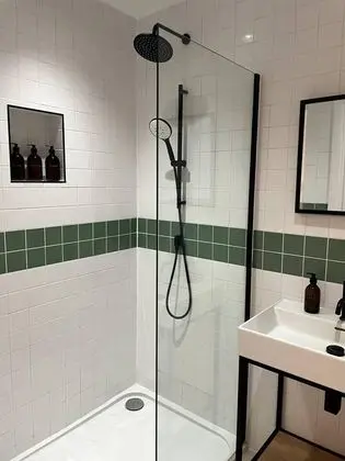 Apart Daire, 1 Büyük (Queen) Boy Yatak ve Çekyat