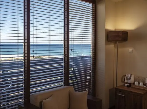 Tek Büyük Yataklı Oda, Balkon, Deniz Manzaralı
