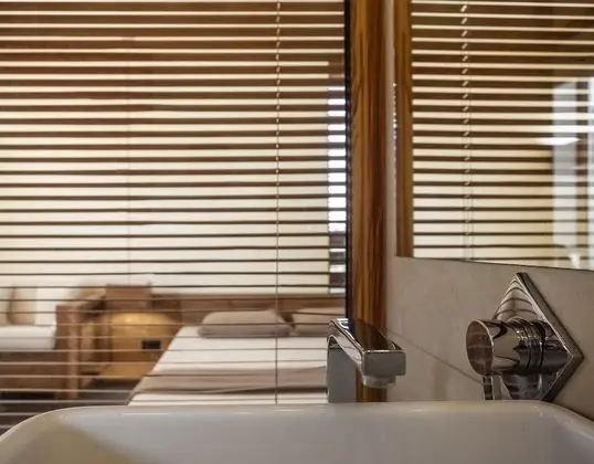 Tek Büyük Yataklı Oda, Balkon, Deniz Manzaralı