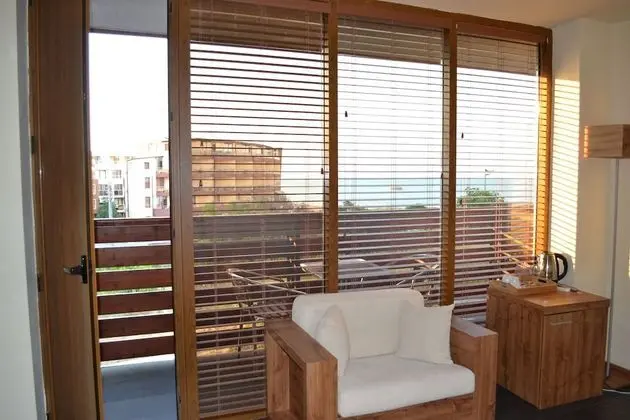 Tek Büyük Yataklı Oda, Balkon, Deniz Manzaralı