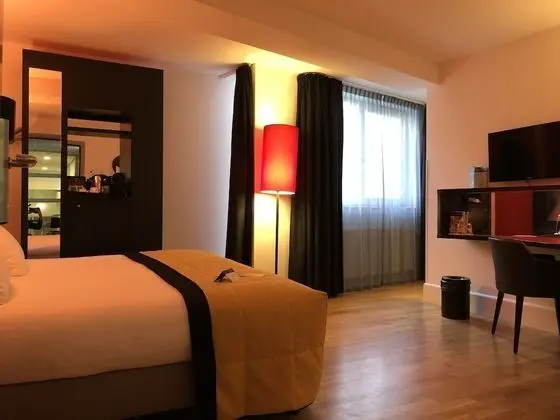 Basic Tek Büyük Yataklı Oda