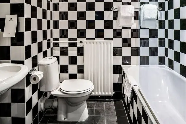 Basic Tek Büyük Yataklı Oda