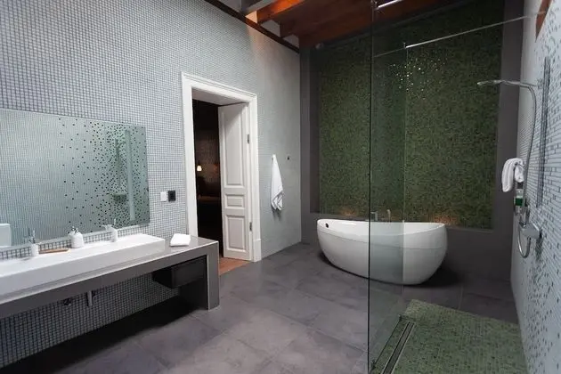 Romantic Süit, 1 En Büyük (King) Boy Yatak, Balkon, Şehir Manzaralı