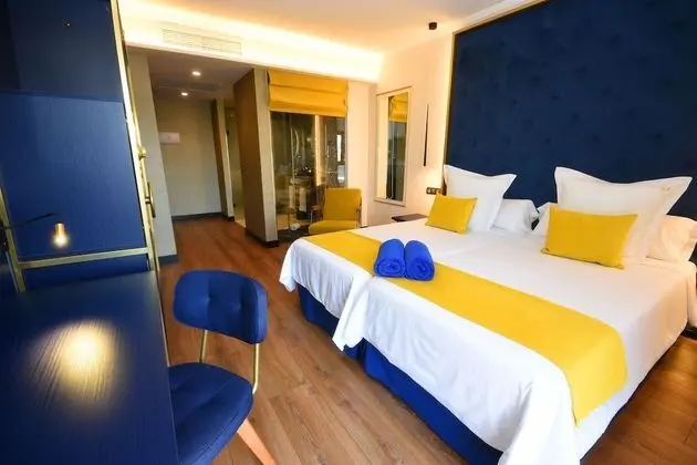 Deluxe İki Ayrı Yataklı Oda (2adults+1child)