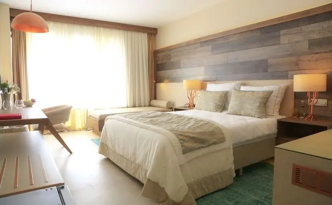 Deluxe Double Room, Garden View
