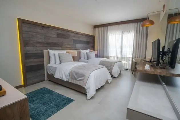 Deluxe Tek Büyük Yataklı Oda, Bahçe Manzaralı