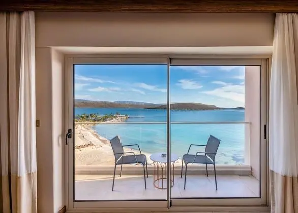 Deluxe Tek Büyük Yataklı Oda, Deniz Manzaralı
