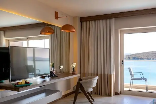 Deluxe Tek Büyük Yataklı Oda, Deniz Manzaralı