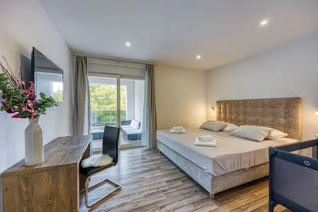 Family Ev, Birden Çok Yatak, Bahçeli (Design Pool Villa Franko)