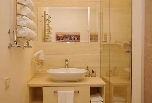 Süit, Deniz Manzaralı (Shower)