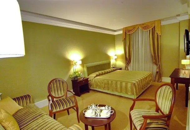 Design Üç Kişilik Oda