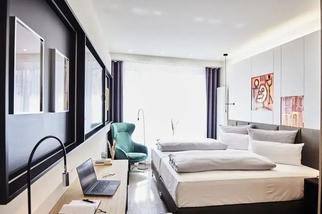 Deluxe Tek Büyük Yataklı Oda