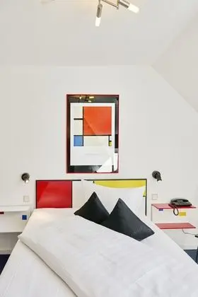 Basic Tek Büyük Yataklı Oda