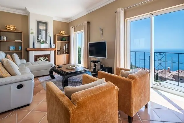 Villa, 3 Yatak Odası, Havuz Kullanımı, Deniz Manzaralı