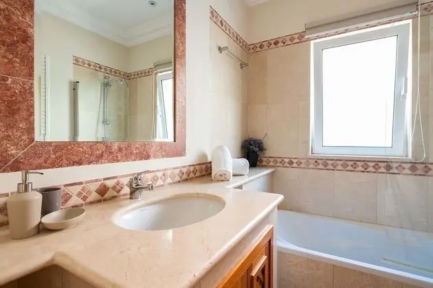 Villa, 3 Yatak Odası, Havuz Kullanımı, Deniz Manzaralı