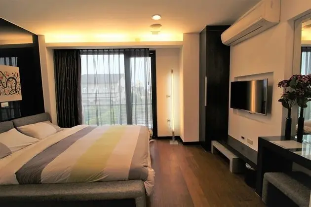 Deluxe Tek Büyük Yataklı Oda