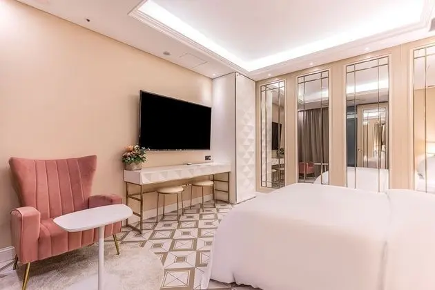 Deluxe Tek Büyük Yataklı Oda