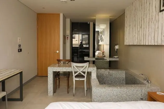 Süit (TwinBed,Max 3 guests-Contact property)