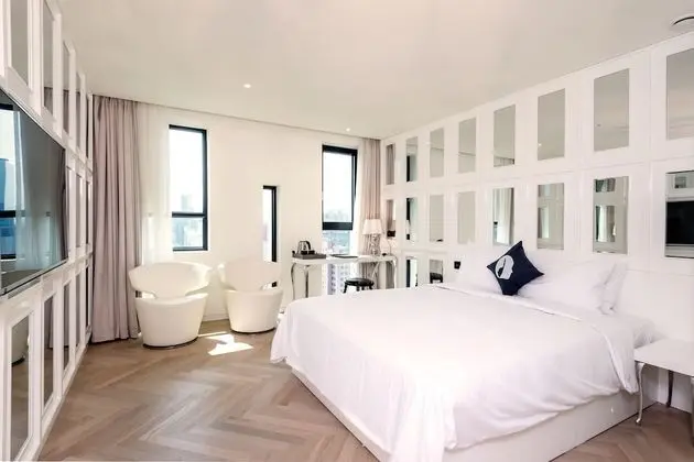 Deluxe Tek Büyük Yataklı Oda