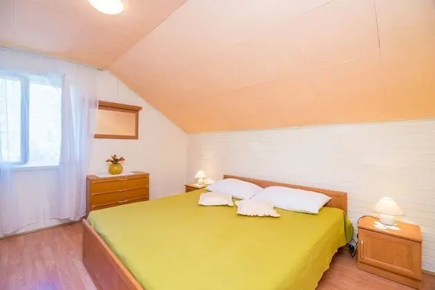 Villa (Three Bedroom Apartment with Terrace )