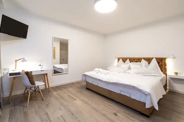 Villa (Three Bedroom Villa with Pool)