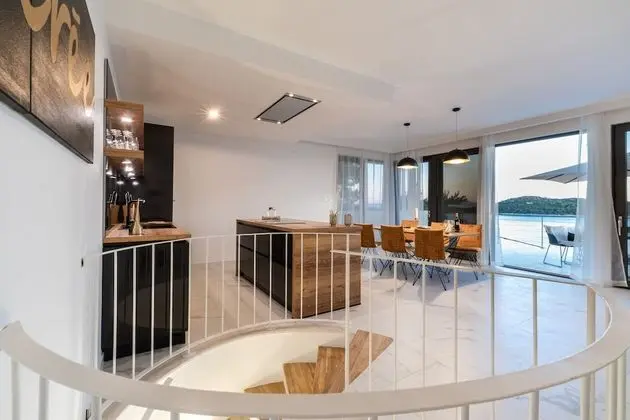 Villa (Three Bedroom Villa with Pool)