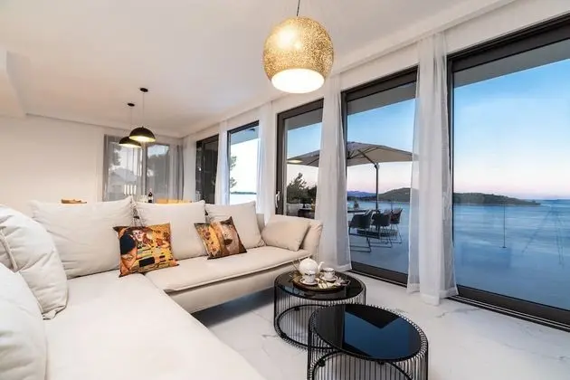 Villa (Three Bedroom Villa with Pool)