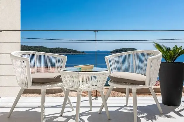 Villa (Three Bedroom Villa with Pool)