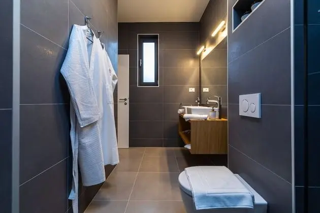 Villa (Three Bedroom Villa with Pool)